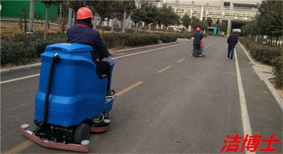 全自动洗地机 全自动洗地机